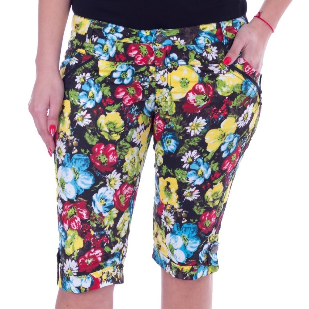 Women Capri Shorts, CP-1309, Field Flowers Print